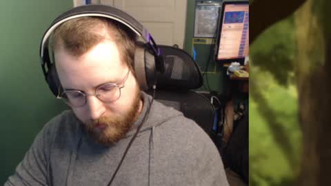 Murla Keeper and Merlin Peggs online show from 2, 1, 2025