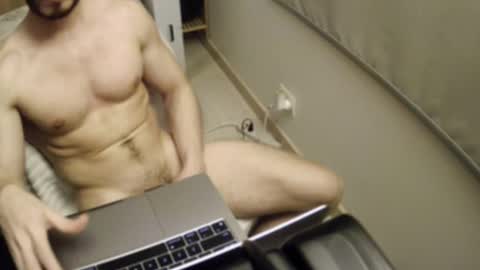 muscle_boy2345 online show from 20, 9, 2025