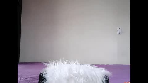 Snapshot of muscle_mommyy chatting on 28, 10, 2025 arami online show from 28, 10, 2025