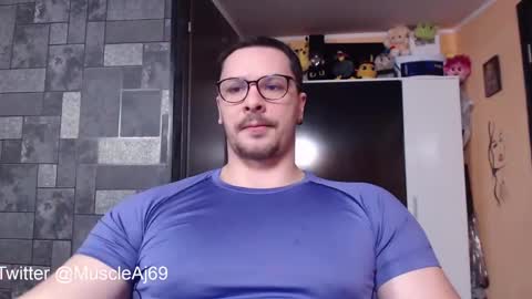 Snapshot of muscleaj69 chatting on 10, 2, 2025 AJ online show from 10, 2, 2025