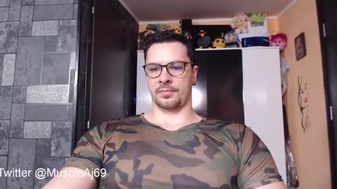 Snapshot of muscleaj69 chatting on 16, 2, 2025 AJ online show from 16, 2, 2025