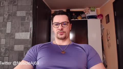 Snapshot of muscleaj69 chatting on 25, 2, 2025 AJ online show from 25, 2, 2025