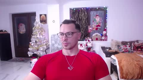 Snapshot of muscleaj69 chatting on 14, 11, 2025 AJ online show from 14, 11, 2025