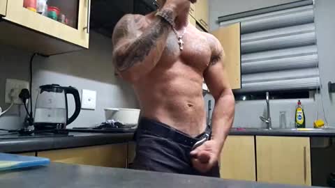 muscledaddy69s online show from 4, 3, 2026