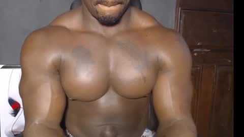 Snapshot of musclegodsammy23 chatting on 7, 1, 2025 musclegod23 online show from 7, 1, 2025
