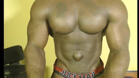 Snapshot of musclegodsammy23 chatting on 26, 2, 2025 musclegod23 online show from 26, 2, 2025