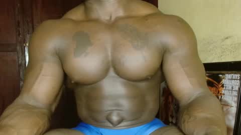 musclegod23 online show from 11, 2, 2026