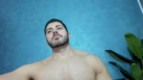 Snapshot of muscularmaster chatting on 19, 12, 2024 muscularmaster onlyfans online show from 19, 12, 2024