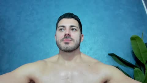 Snapshot of muscularmaster chatting on 10, 1, 2025 muscularmaster onlyfans online show from 10, 1, 2025