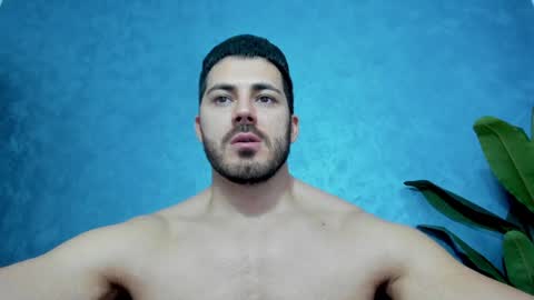 Snapshot of muscularmaster chatting on 2, 2, 2025 muscularmaster onlyfans online show from 2, 2, 2025