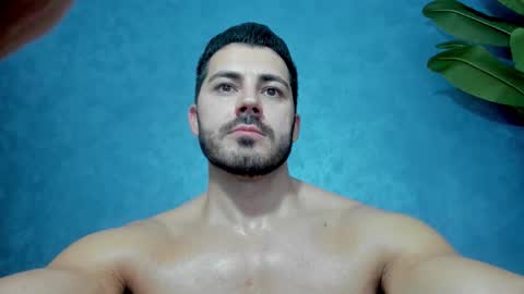 muscularmaster onlyfans online show from 15, 12, 2025