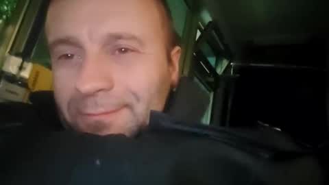 handsome sexy muscular man online show from 6, 4, 2026