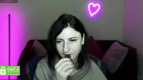 Snapshot of muse_kitty_jenia chatting on 13, 11, 2025 Jenya online show from 13, 11, 2025