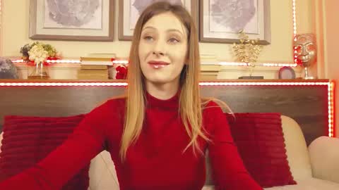 Luna  online show from 23, 2, 2026