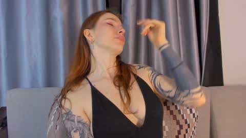 Snapshot of musemelody chatting on 4, 1, 2025 musemelody online show from 4, 1, 2025