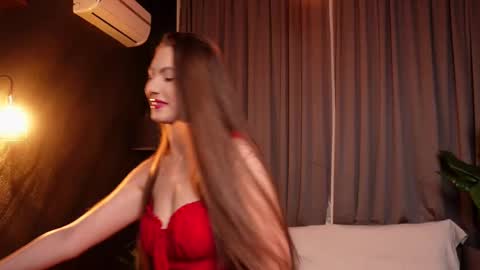 Snapshot of musesolis chatting on 21, 2, 2025 MuseSolis online show from 21, 2, 2025