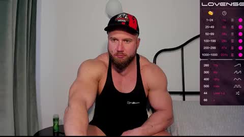 Snapshot of musscle_king chatting on 8, 12, 2024 Artemius online show from 8, 12, 2024