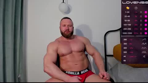 Snapshot of musscle_king chatting on 28, 2, 2025 Artemius online show from 28, 2, 2025