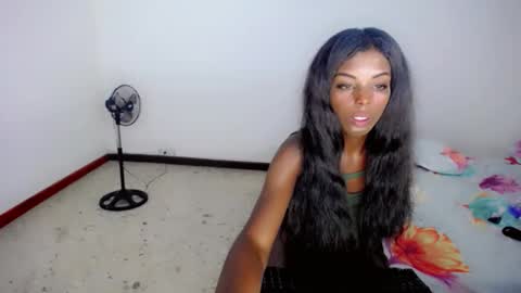 Snapshot of muyfer_latin_ts chatting on 18, 5, 2026 mayfer online show from 18, 5, 2026