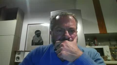 Snapshot of muzungu5 chatting on 17, 12, 2025 muzungu5 online show from 17, 12, 2025