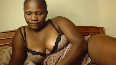 mwekas568403 online show from 4, 12, 2025