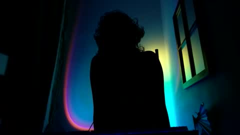 Mx. Anouk Divine online show from 6, 11, 2025