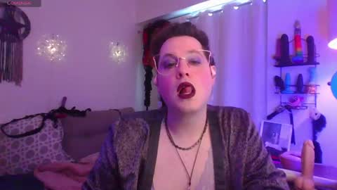 Snapshot of mxsissycharlotte chatting on 4, 6, 2026 Mx Charlotte online show from 4, 6, 2026