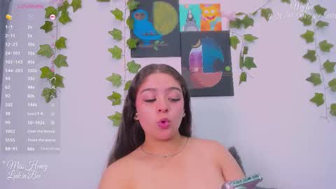 Snapshot of mxsshoney chatting on 23, 12, 2025 Sara IG online show from 23, 12, 2025