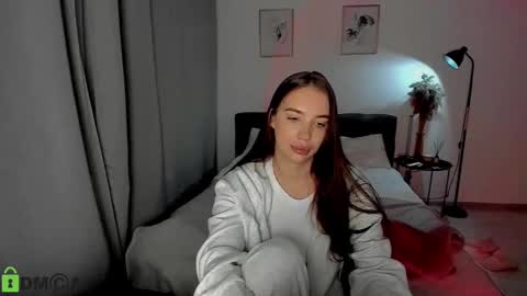 Snapshot of my_coco chatting on 14, 12, 2024 katie online show from 14, 12, 2024