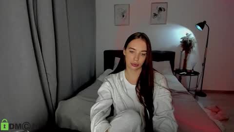 Snapshot of my_coco chatting on 14, 12, 2024 katie online show from 14, 12, 2024