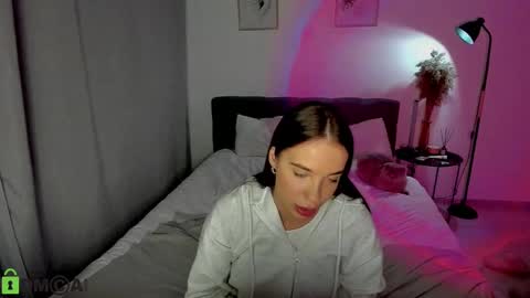 Snapshot of my_coco chatting on 16, 12, 2024 katie online show from 16, 12, 2024