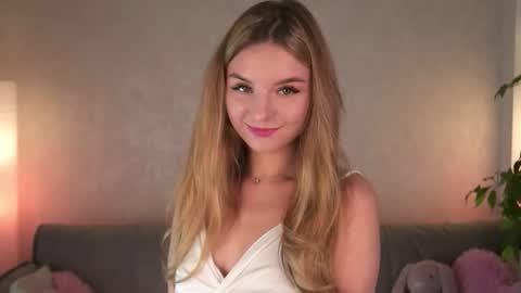 Polly online show from 6, 2, 2026