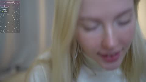 Snapshot of my_stella chatting on 4, 12, 2024 STELLA Im here today online show from 4, 12, 2024