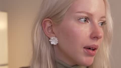 Snapshot of my_stella chatting on 11, 3, 2025 STELLA Im here today online show from 11, 3, 2025