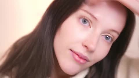 Snapshot of my_stella chatting on 13, 10, 2025 STELLA Im here today online show from 13, 10, 2025