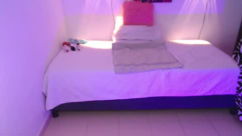 My Sweety Bom online show from 17, 4, 2026