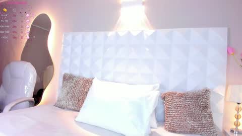 Mariana Evans online show from 10, 12, 2024