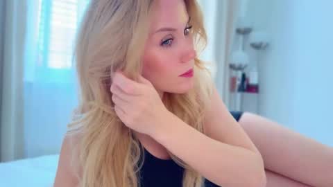 Mya-be Yours P online show from 25, 9, 2025