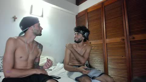Snapshot of mybmx chatting on 22, 9, 2025 JUAN TORRES CREATURE online show from 22, 9, 2025
