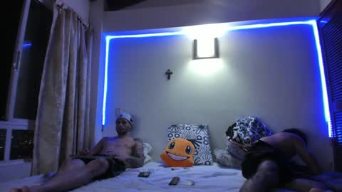 Snapshot of mybmx chatting on 25, 9, 2025 JUAN TORRES CREATURE online show from 25, 9, 2025