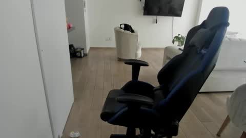 Snapshot of myboss_ chatting on 9, 10, 2025 myboss_ online show from 9, 10, 2025