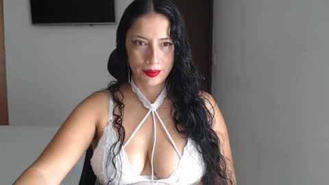 Snapshot of myc_sw_couple chatting on 8, 11, 2025 mary and charlie online show from 8, 11, 2025