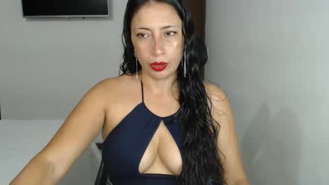 Snapshot of myc_sw_couple chatting on 12, 11, 2025 mary and charlie online show from 12, 11, 2025