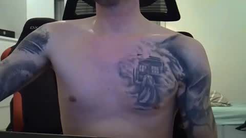 Snapshot of mydickistoobig chatting on 10, 2, 2025 Big Dick Huhu online show from 10, 2, 2025