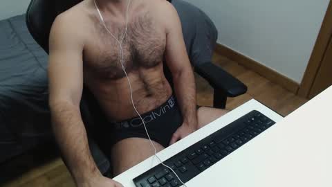 Snapshot of myhairymacho chatting on 7, 1, 2025 Juan OF myhairymacho online show from 7, 1, 2025