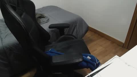 Snapshot of myhairymacho chatting on 8, 1, 2025 Juan OF myhairymacho online show from 8, 1, 2025