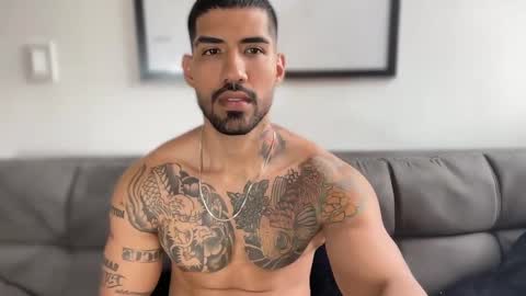 Myke esthetic online show from 16, 2, 2025