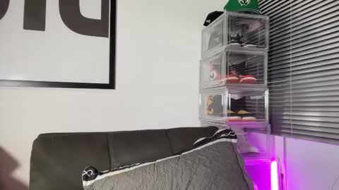 Myke esthetic online show from 8, 10, 2025