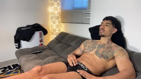 Myke esthetic online show from 17, 12, 2025