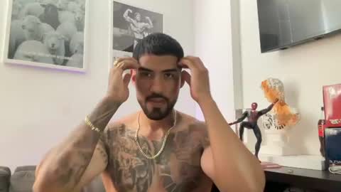 Snapshot of myke_esthetic chatting on 6, 7, 2026 Myke esthetic online show from 6, 7, 2026